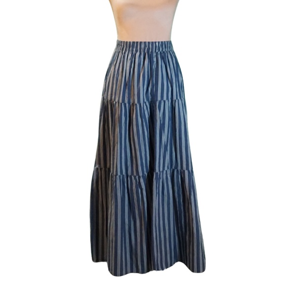Old Navy Blue and White Maxi Skirt - Picture 1 of 1